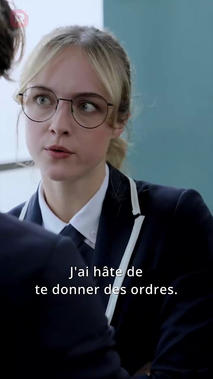 Femme de ménage pour mon ennemiPhoto