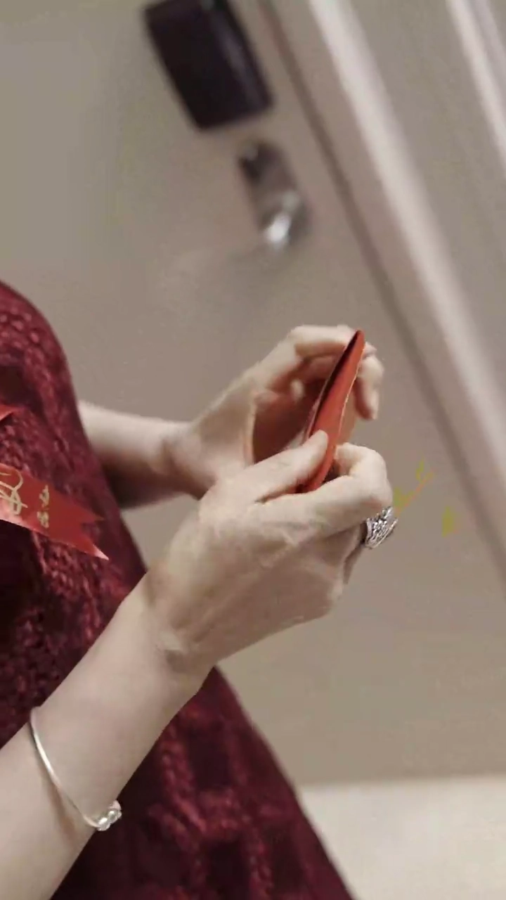 From Divorce to RichesPhoto