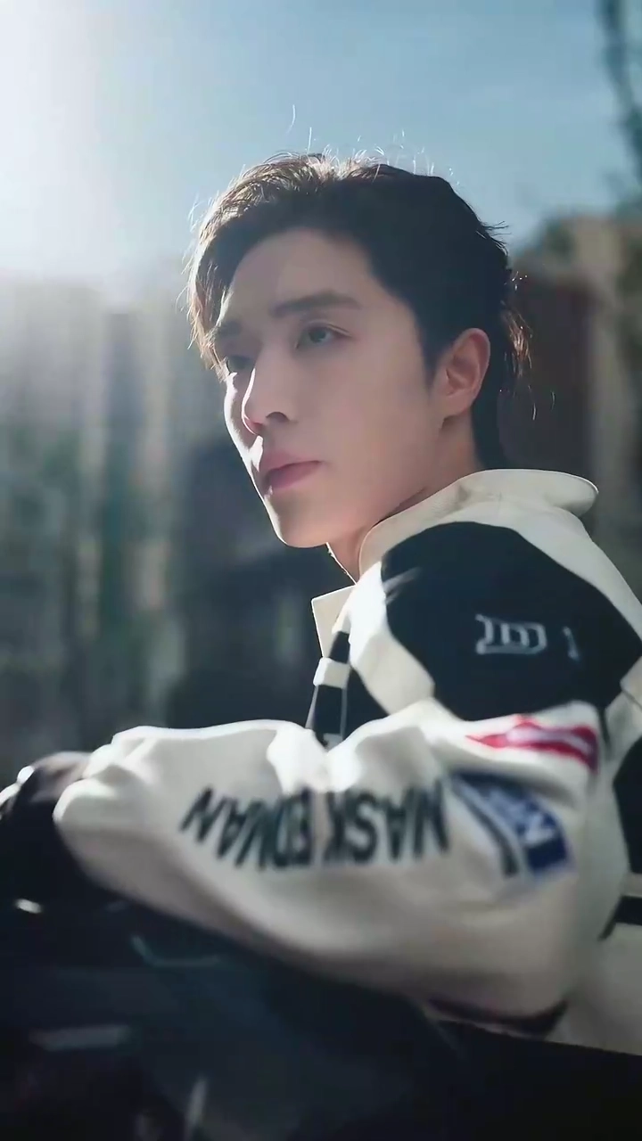 โดนสปอยว่าสามีเป็นเขารูปภาพ