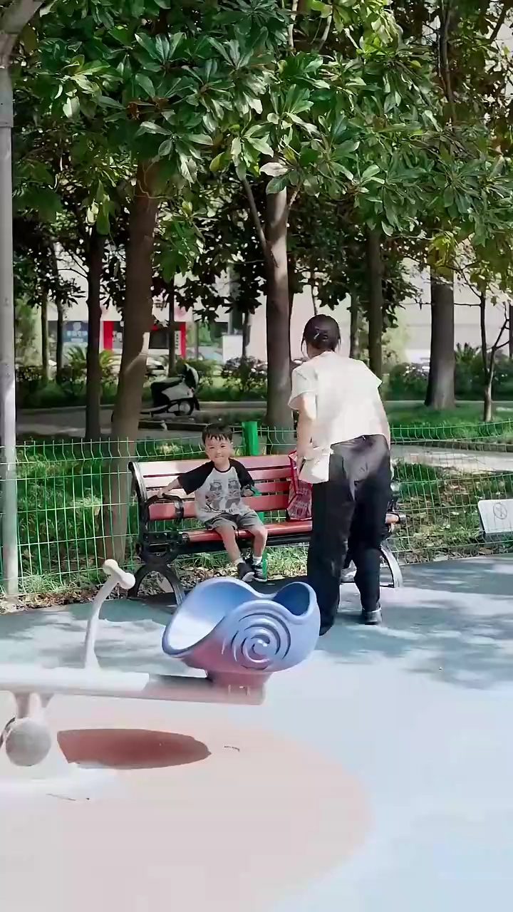 Ayah Satpamku Ternyata Seorang Konglomeratfoto