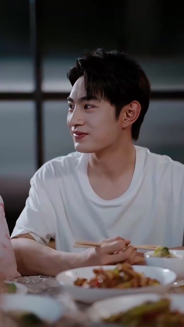 Tujuh Hari untuk Melupakanmufoto