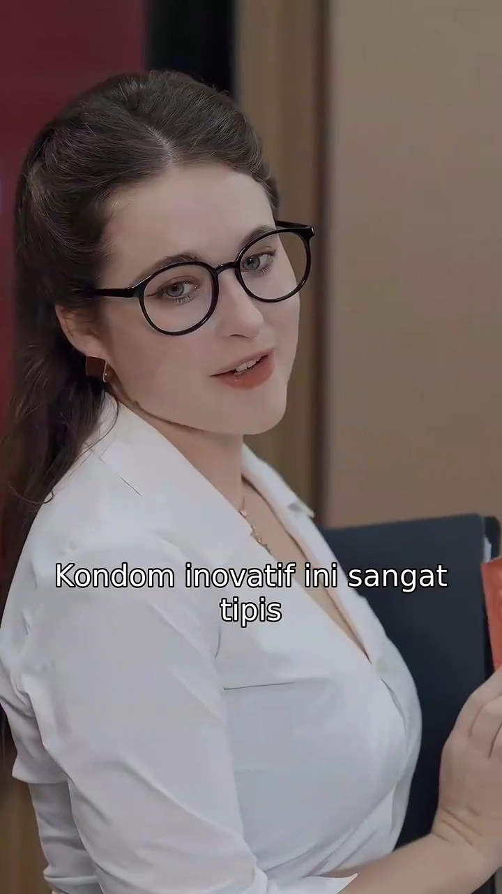 Cinta Palsu untuk Musuhkufoto