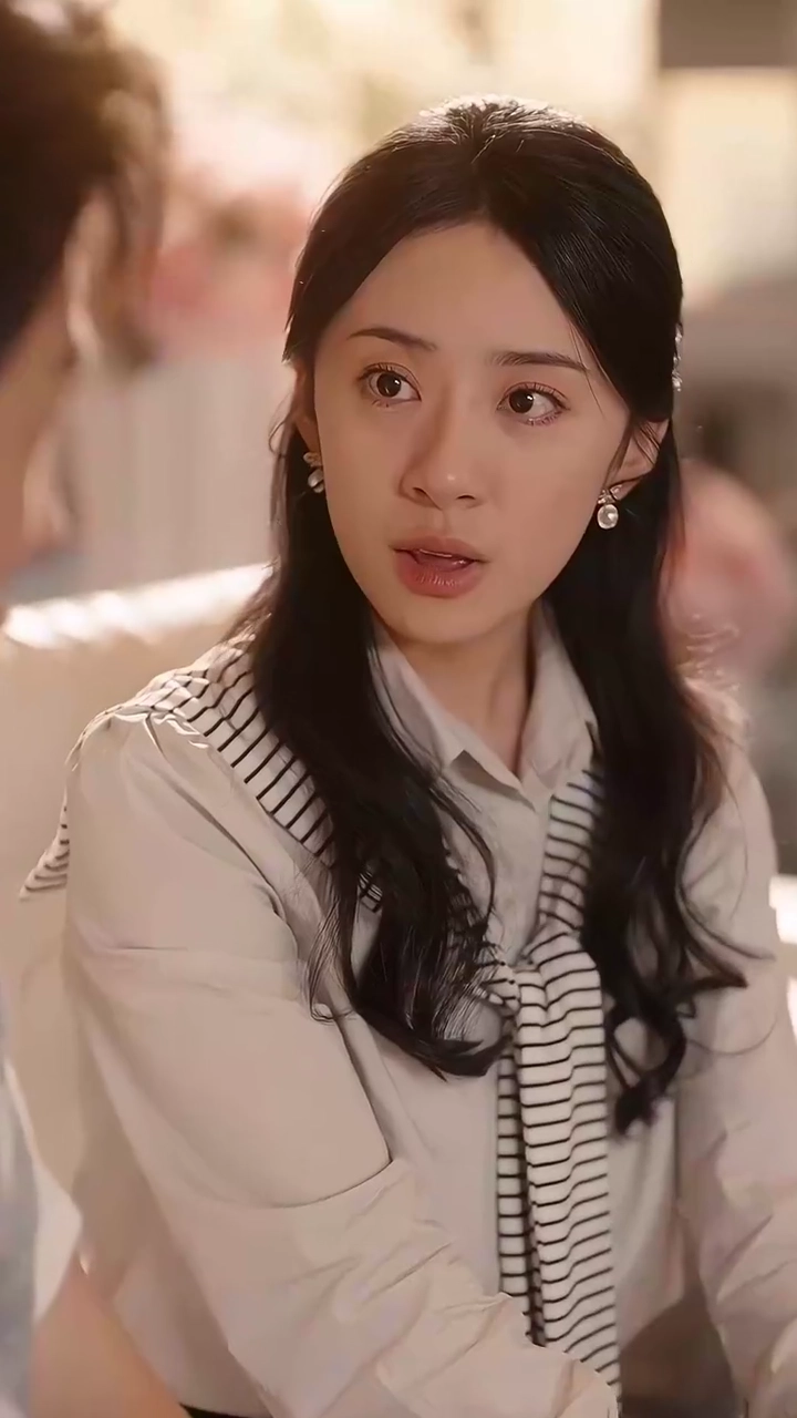 Pernikahan Dadakan dengan CEOfoto