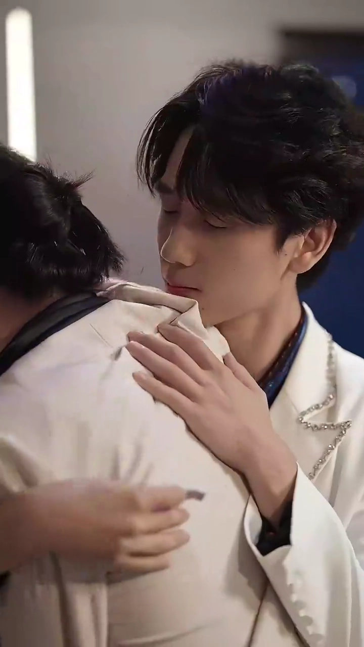 Cinta Lahir dari Satu Malamfoto