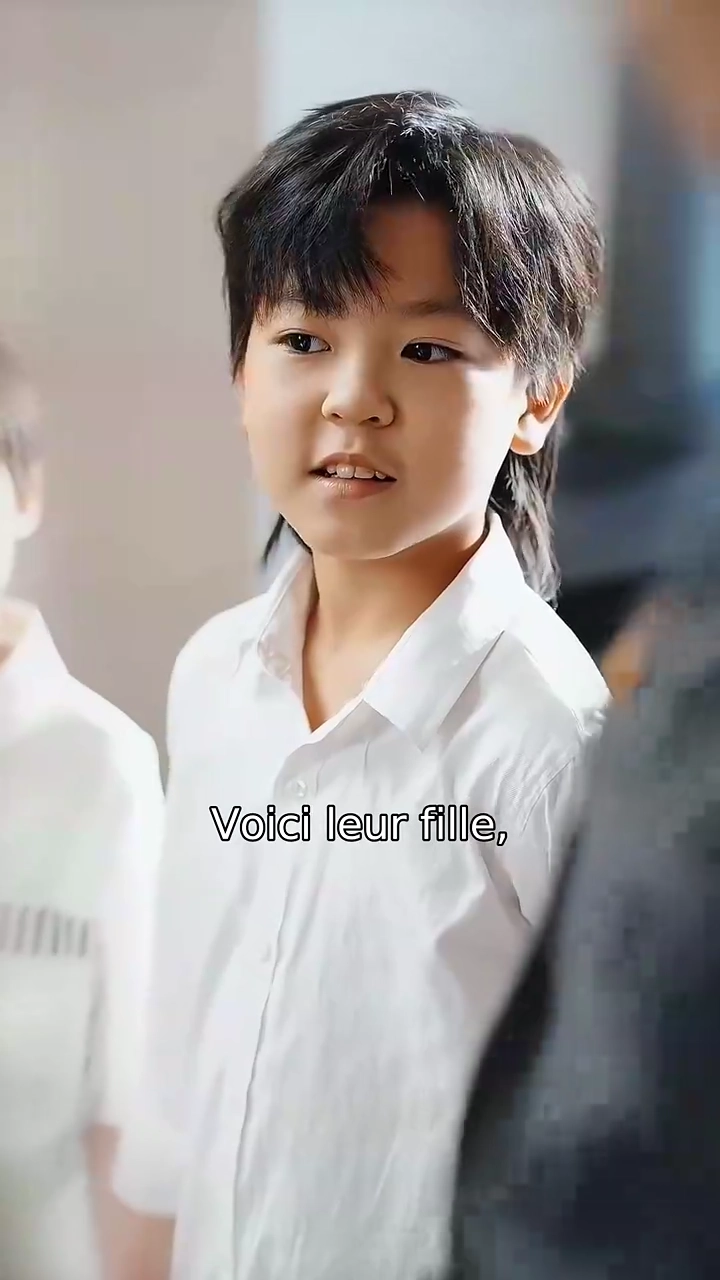 L'Héritier Réservé et sa Fiancée RéticentePhoto