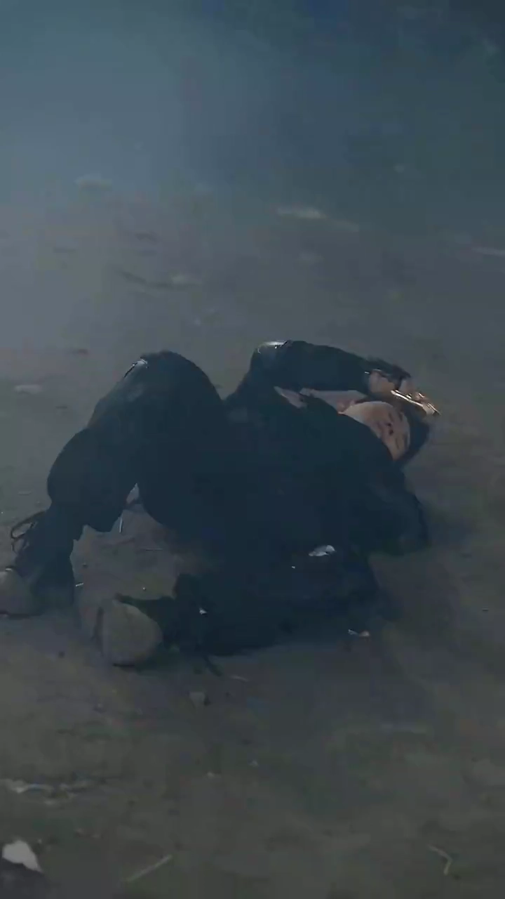 Pas une Héritière Fragile, mais une Déesse de la GuerrePhoto