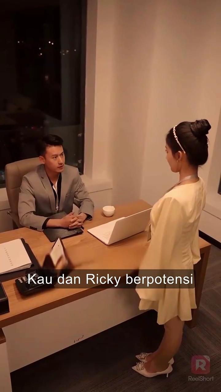 Kegilaan Pernikahan Kilat Sang CEOfoto