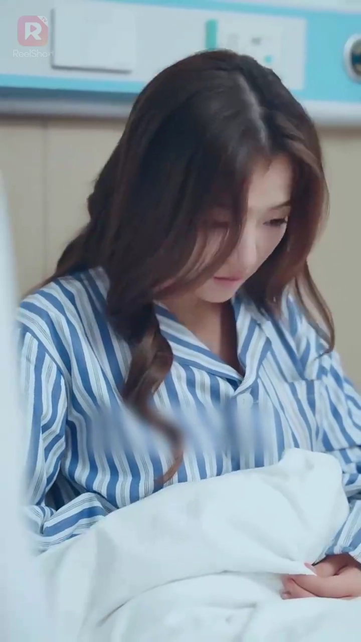 Setelah Kematian Palsu, Suamiku Memohon Maaf kepadakufoto