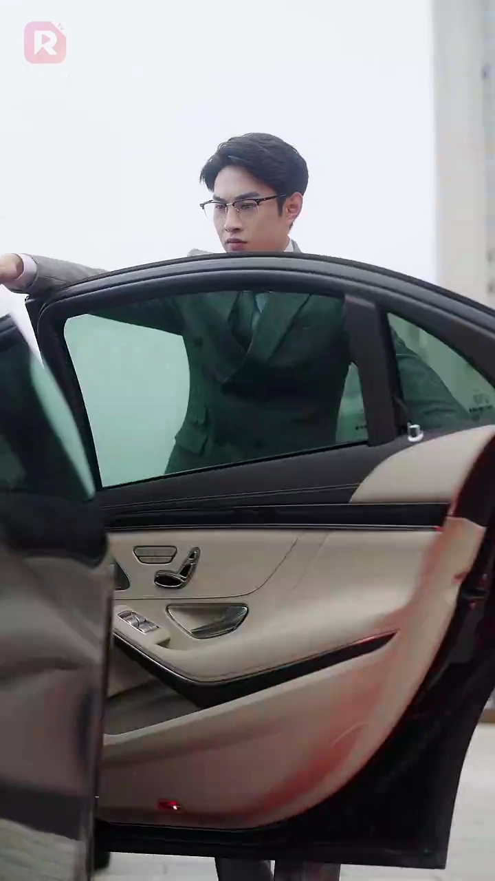 CEO, Magang Itu Sebenarnya Istrimufoto