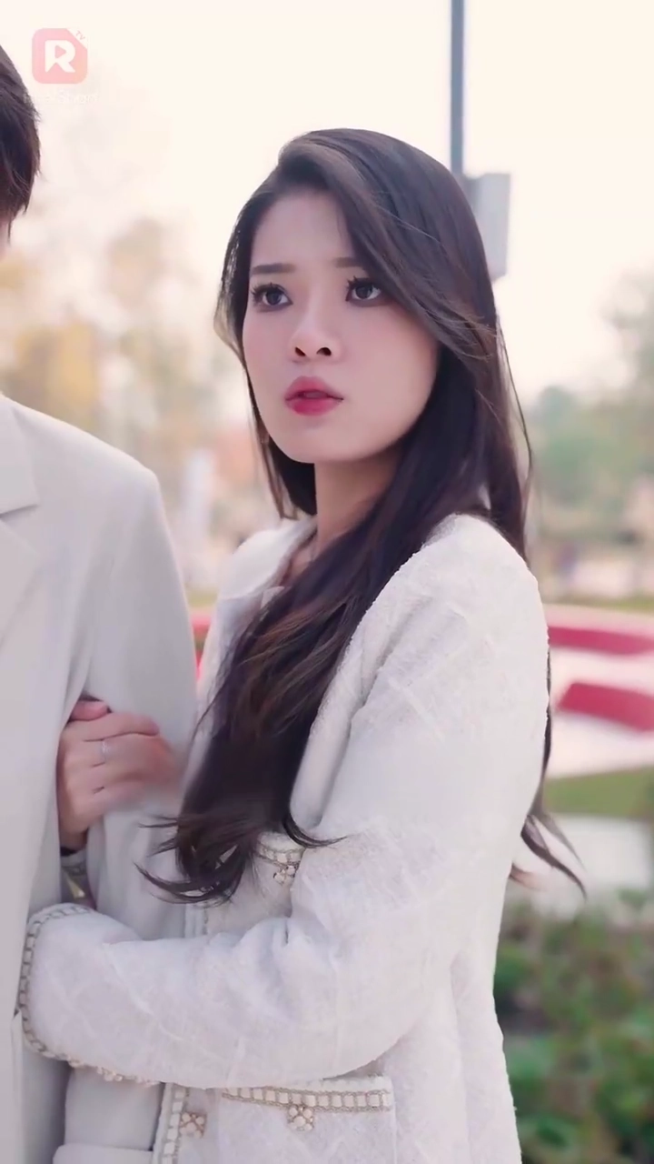 Kegilaan Pernikahan Kilat Sang CEOfoto