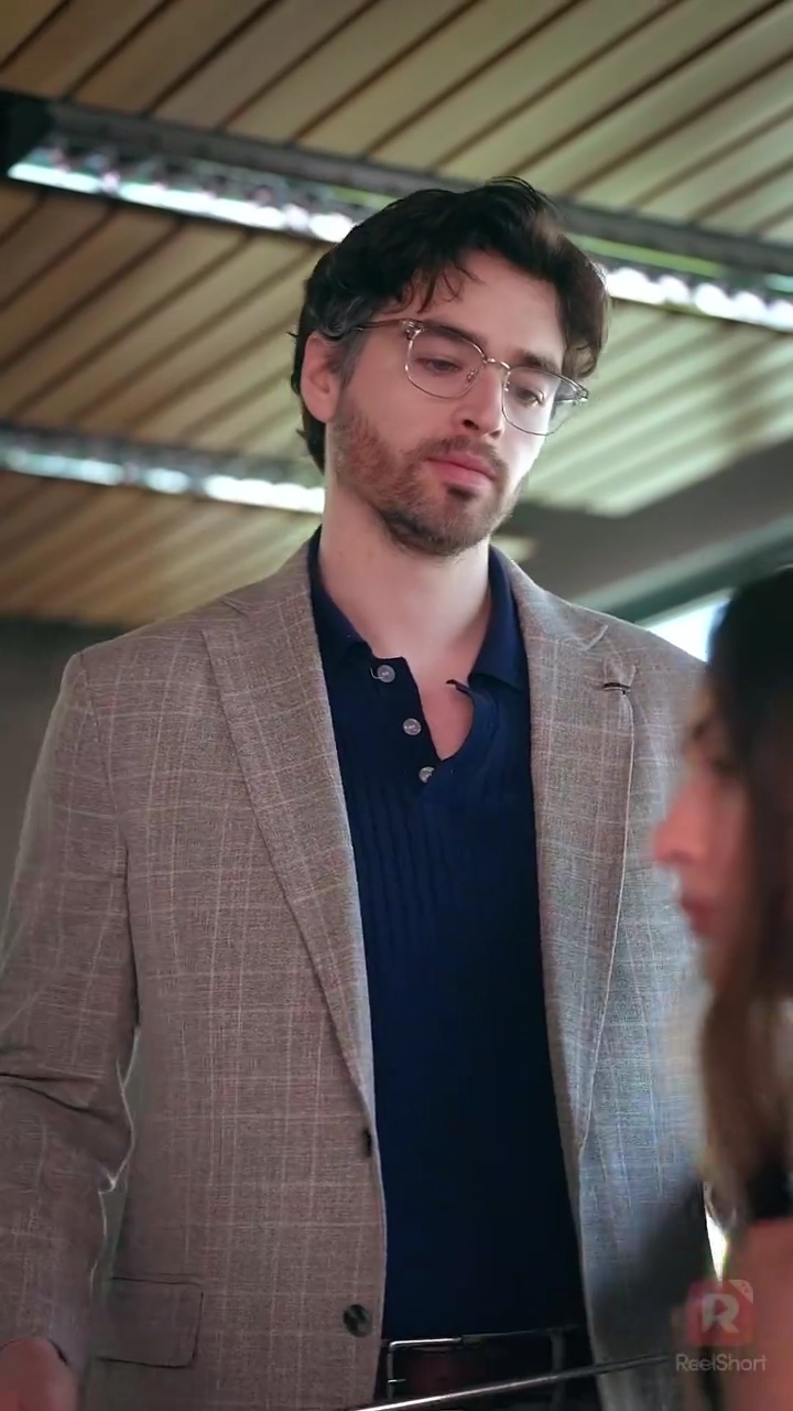 Dibelenggu Dua Pria Berbahayafoto