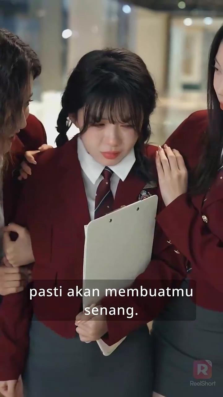 Amarah yang Meluap: Adikmu Bangkitfoto