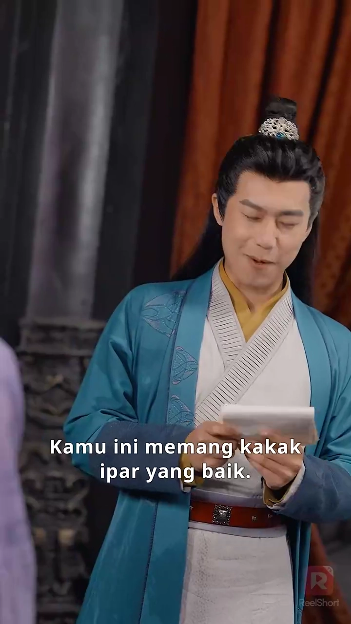 [Versi Dub] Aku Memberikan Istriku Senjata Berumbai Merahfoto