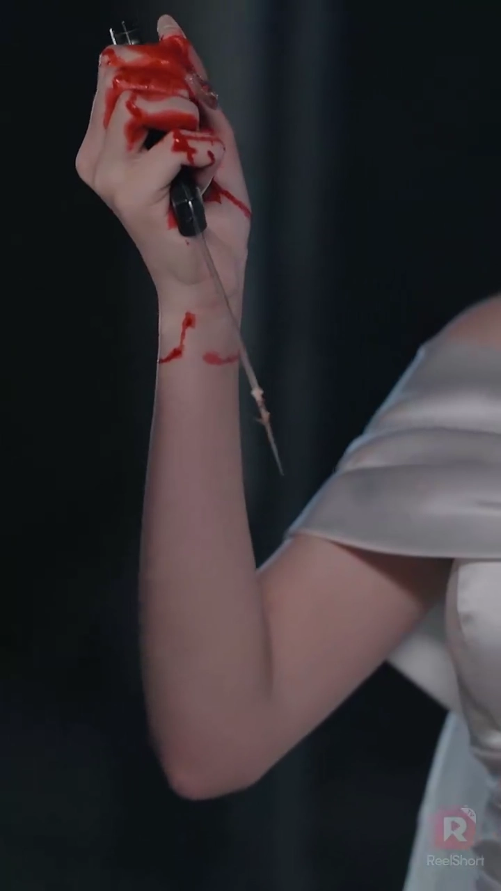 Cinta Memang Datang Begitu Sajafoto