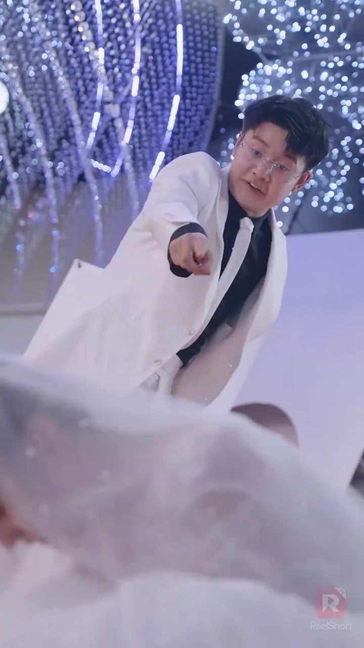 Melarikan Diri Setelah Hamil dengan Suami Vegetatif Sayafoto