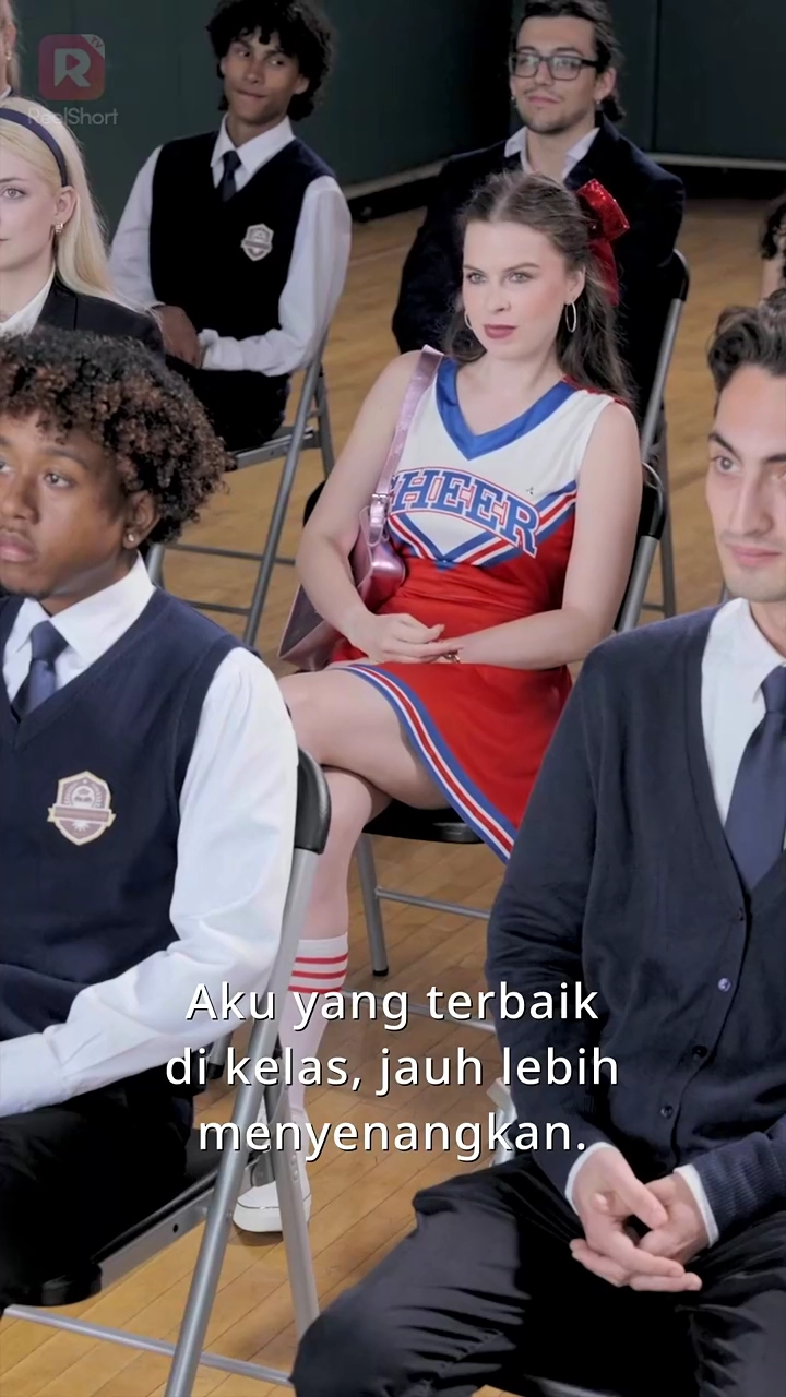 Pembantu Musuhkufoto