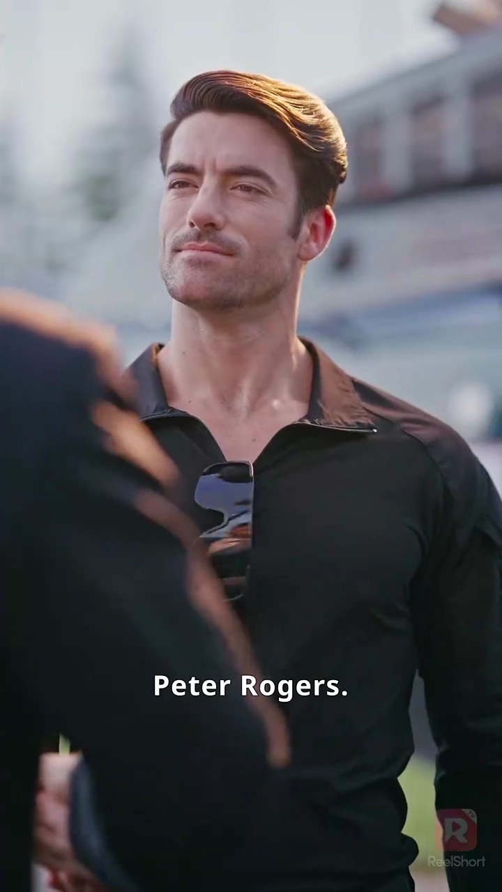 Jangan Sentuh Ayahku yang Bawa Pistol!foto