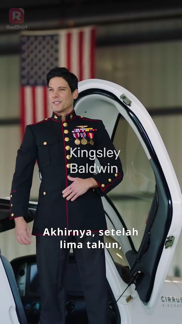 [Versi Dub] Minggir! Aku Bos yang terakhirfoto