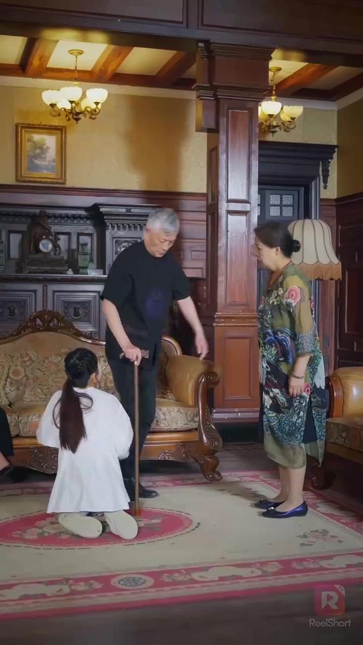 OMG, Tunangan Tiriku adalah Ayah Anakkufoto