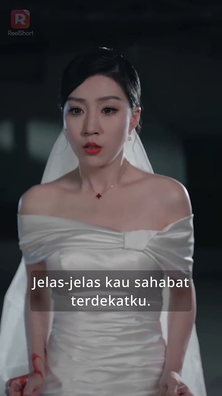 Cinta Memang Datang Begitu Sajafoto