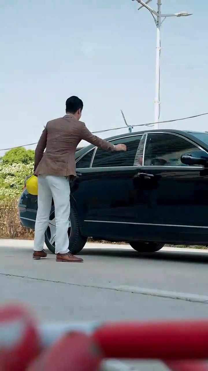 [Versi suara dubbing] Cinta di Balik Topengfoto