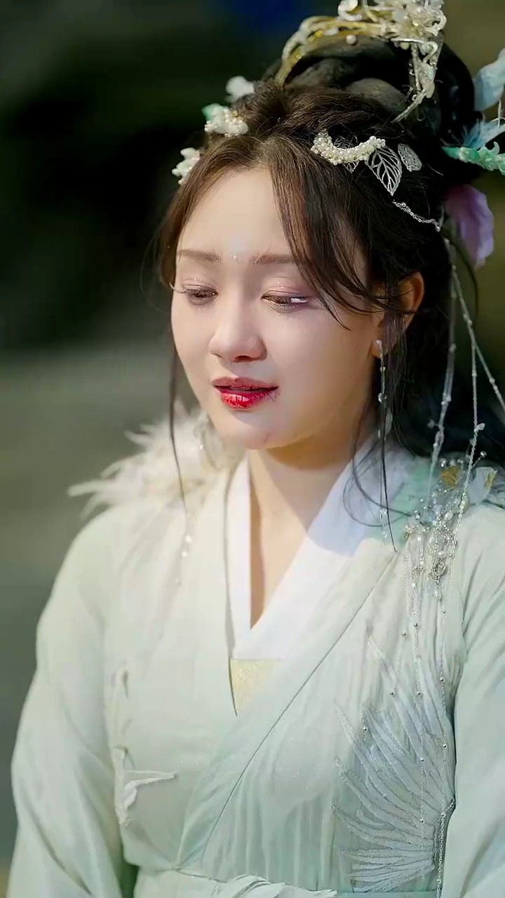 [Versi suara dubbing] Cinta dan Benci Burung Feniks: Ujian Pengembangan Dirifoto