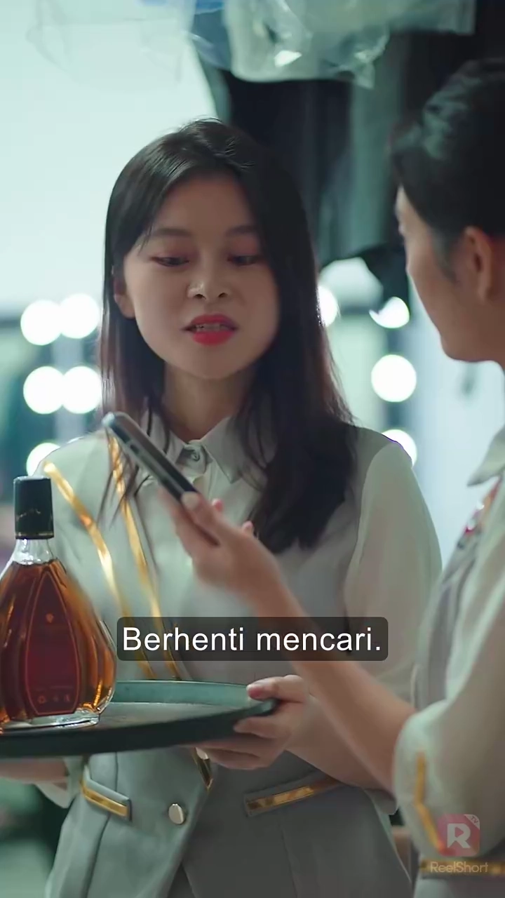 Menikah Kilat dengan Mantan 8 Tahun Setelah Putus Cintafoto