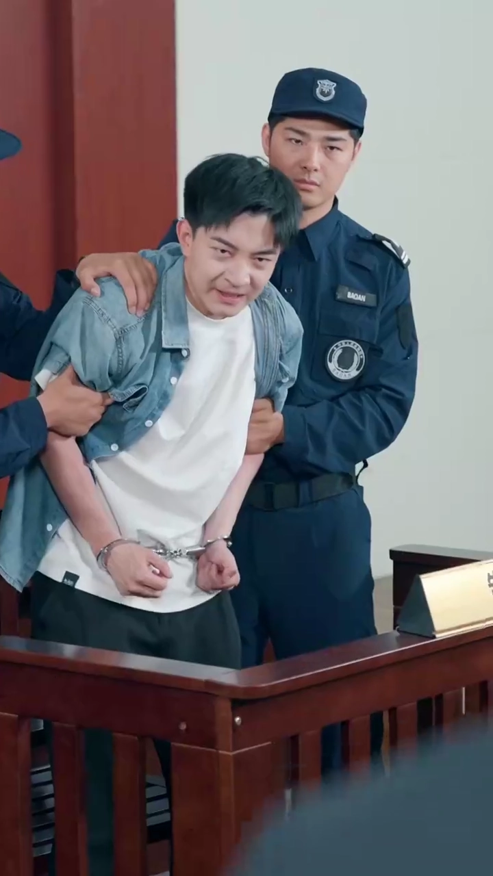 [Versi suara dubbing]  Darah yang Tidak Dimaafkanfoto