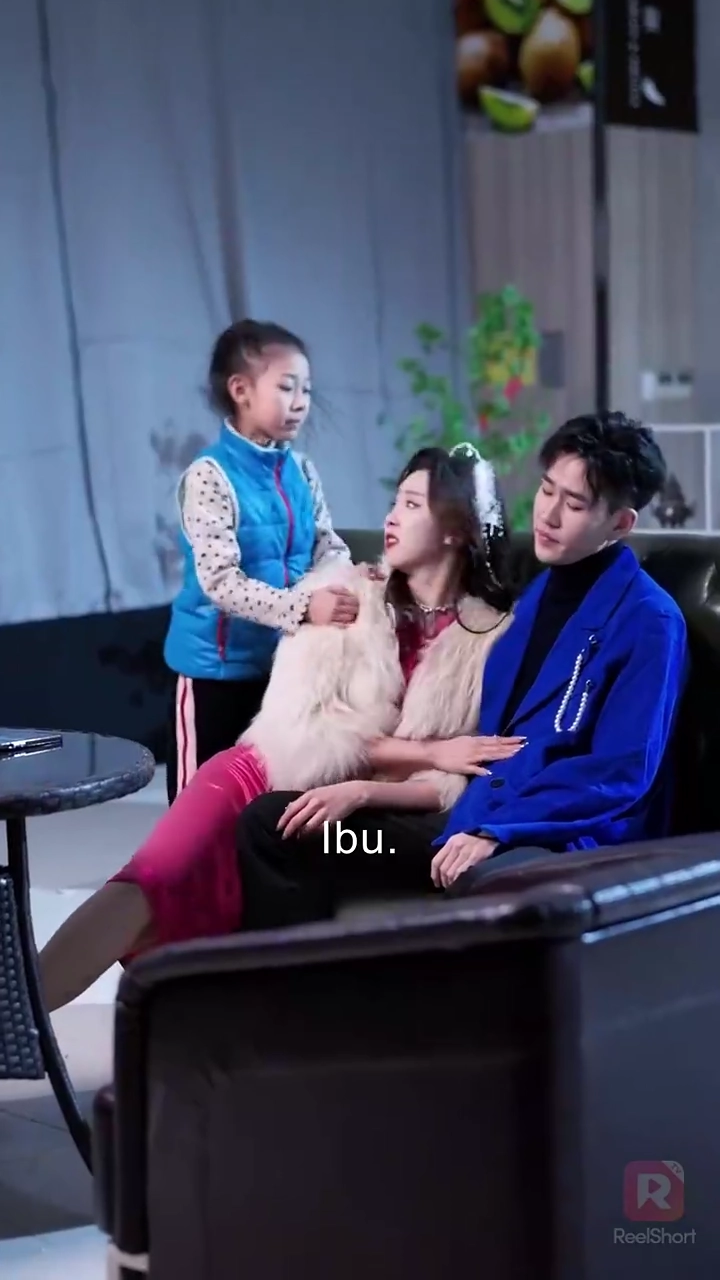 Kembali dari Nerakafoto