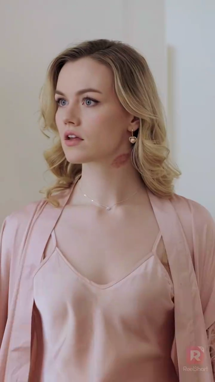 Dia Nyesel, Aku Bersinar!foto