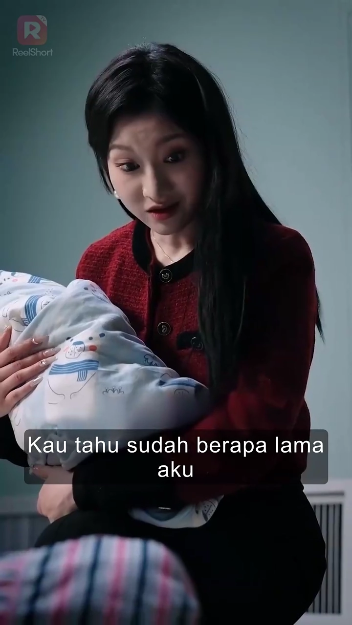 Tiga Anak VS Mami Kerenfoto