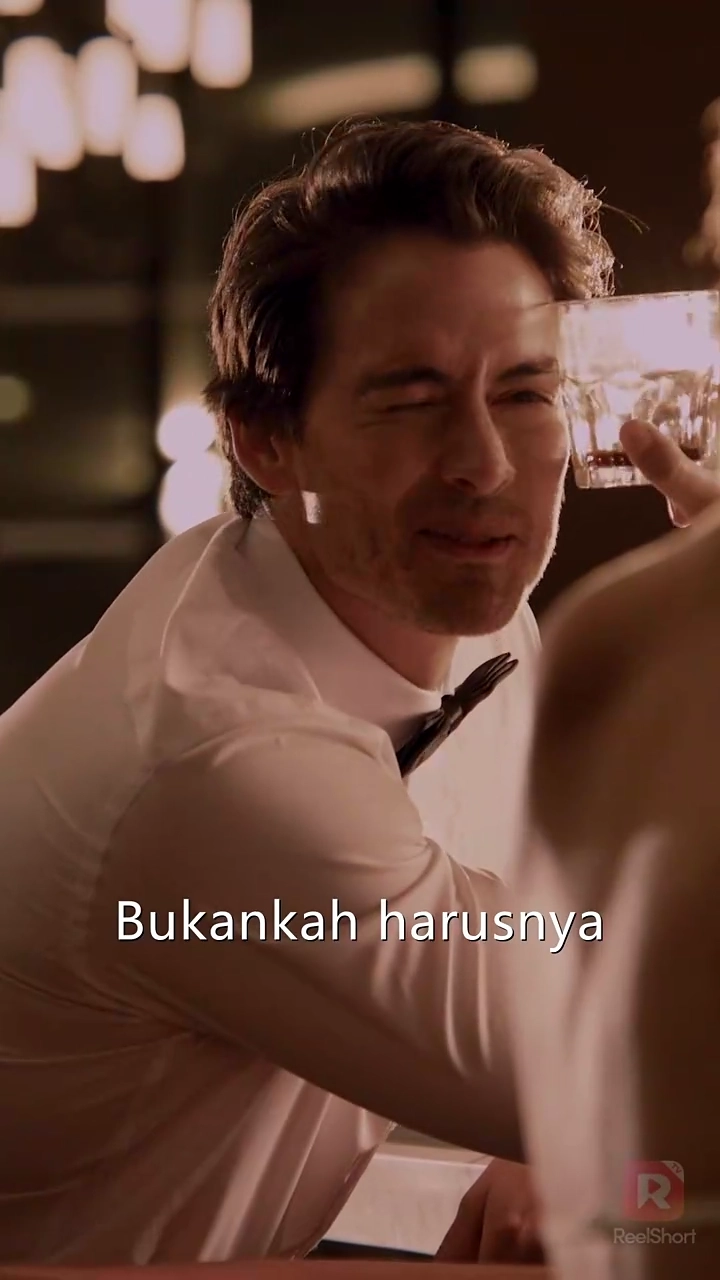 Astaga! Aku Sudah Menikah di Vegas!foto