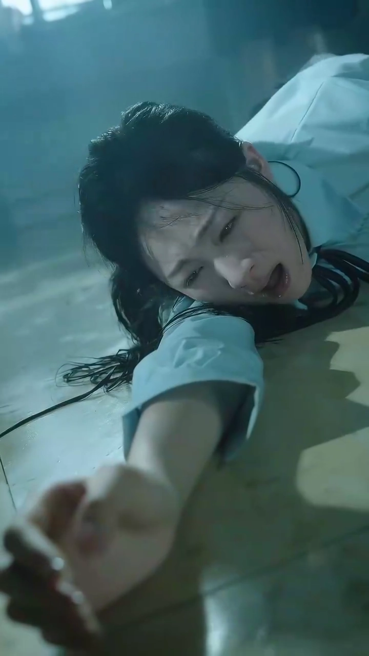 救い出して、光の中へ写真