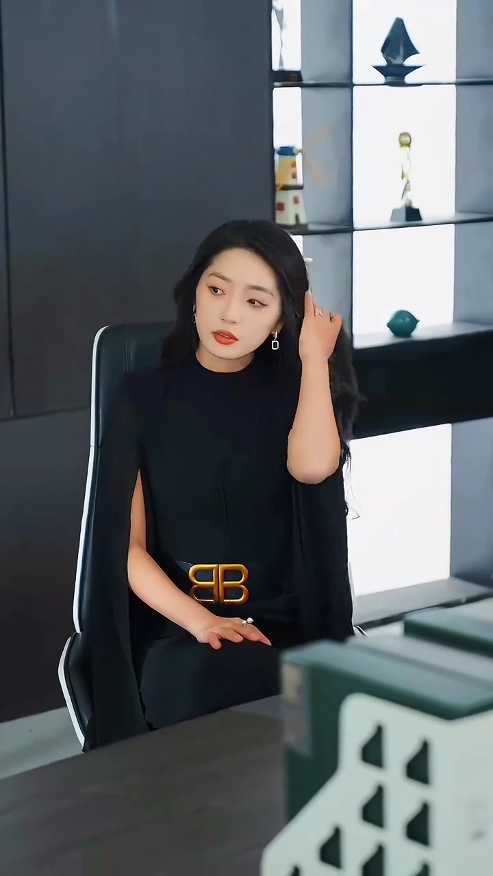 彼の罠に陥る写真