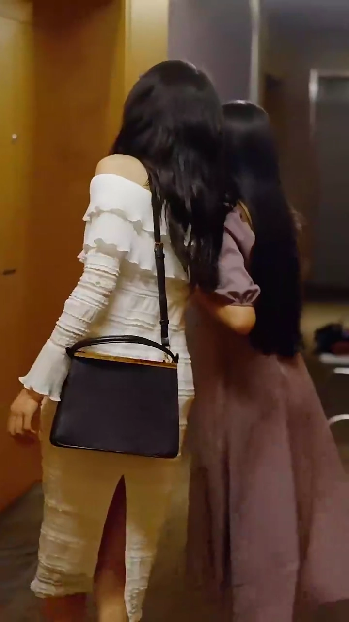 極上妻の甘美な罠写真