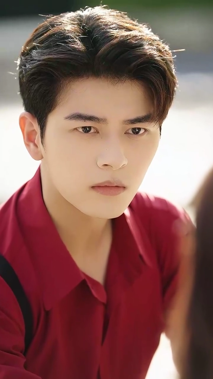 電撃婚相手は競合ライバルだっと写真