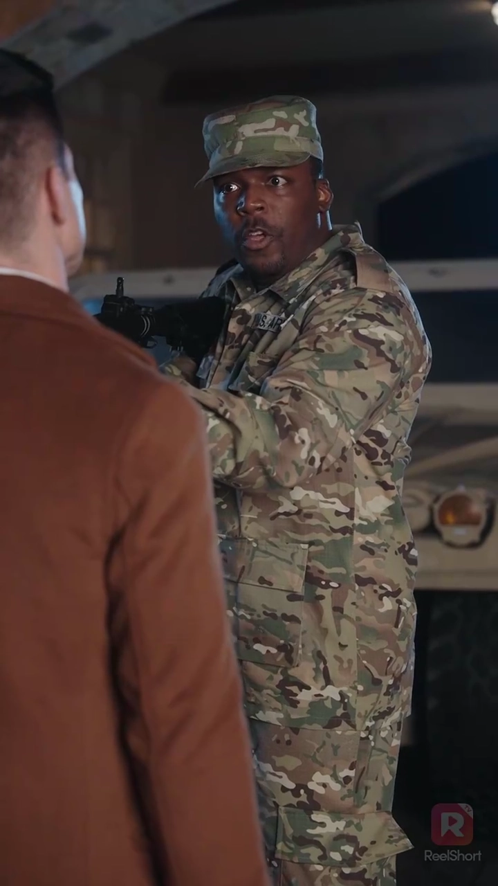 [Doublé] De l'argent, des armes et un joyeux NoëlPhoto