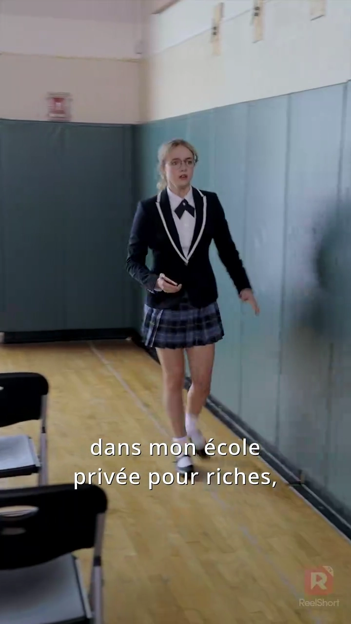 Femme de ménage pour mon ennemiPhoto