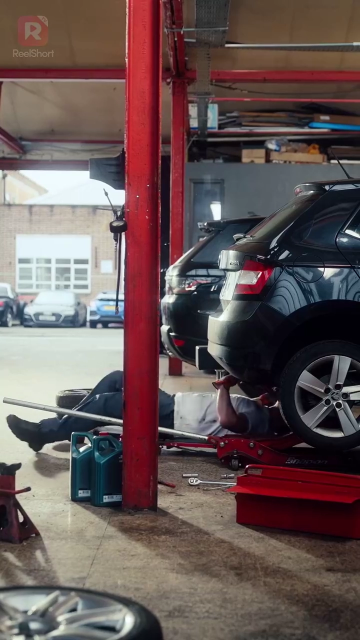 Halte ! Marié en Fuite !Photo