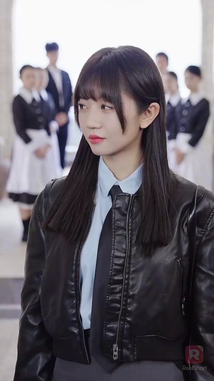 La Demoiselle Gâtée est une Grande Personne CachéePhoto