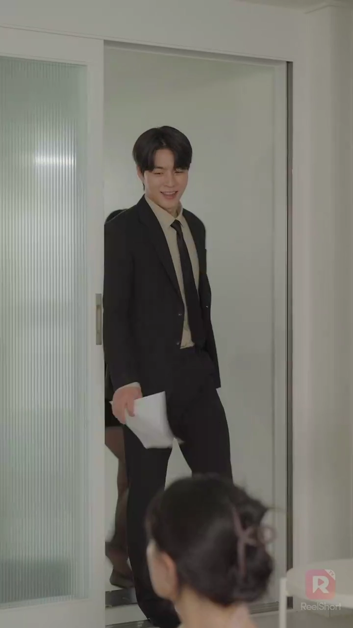 一夜に国民的不倫女写真