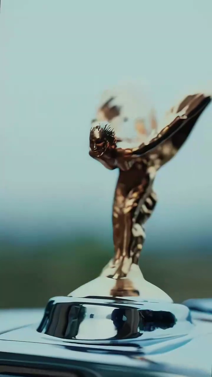 千年太子 新南家の当主に写真