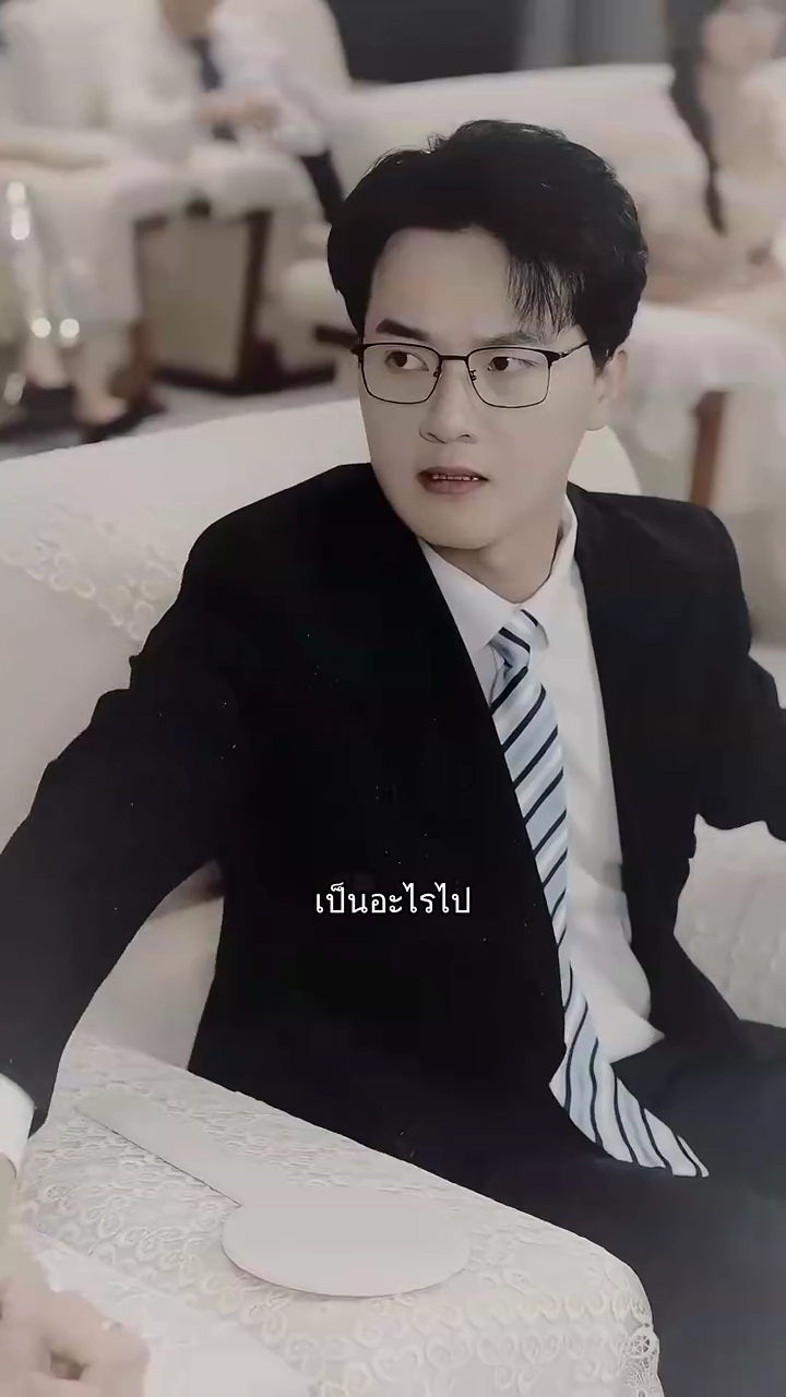 ราชินีแห่งสนามรบรูปภาพ