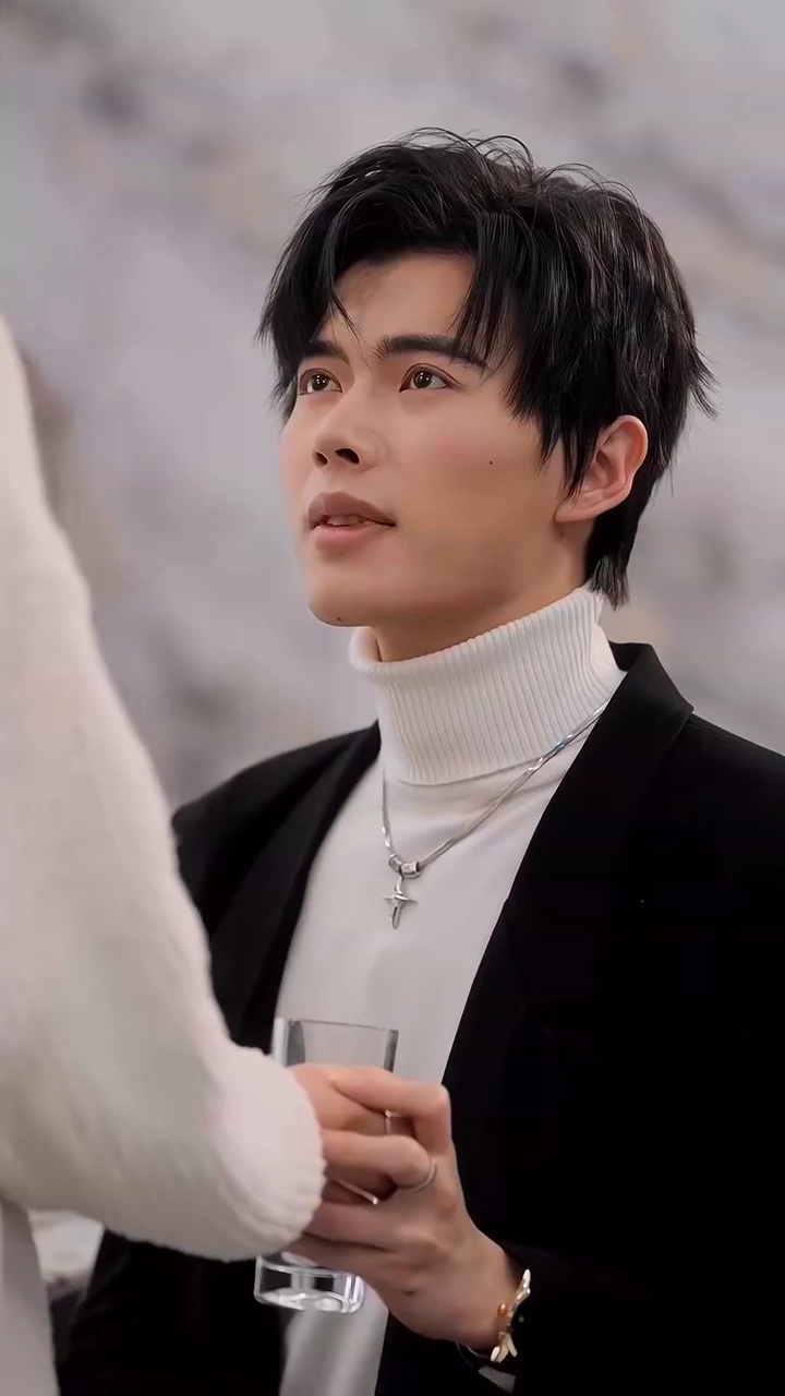 แค่คนที่ผ่านมารูปภาพ