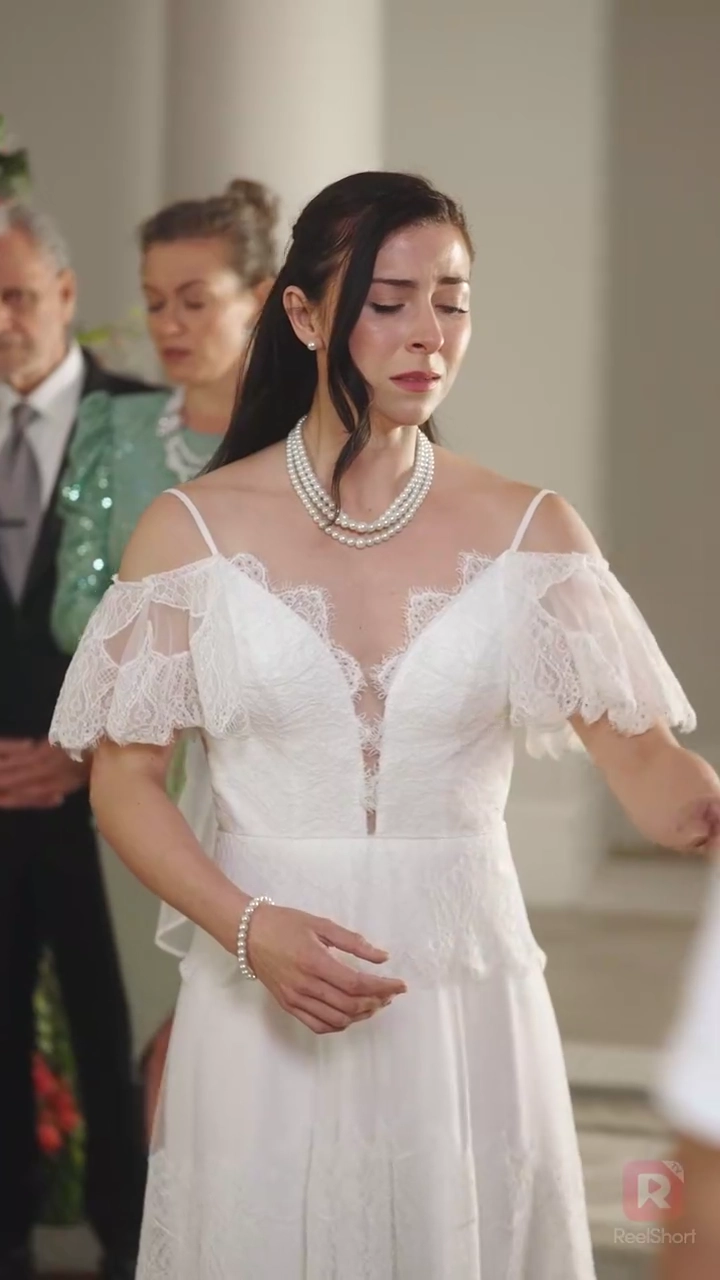 Meu Noivo Bombeiro Retorna Como BilionárioFoto