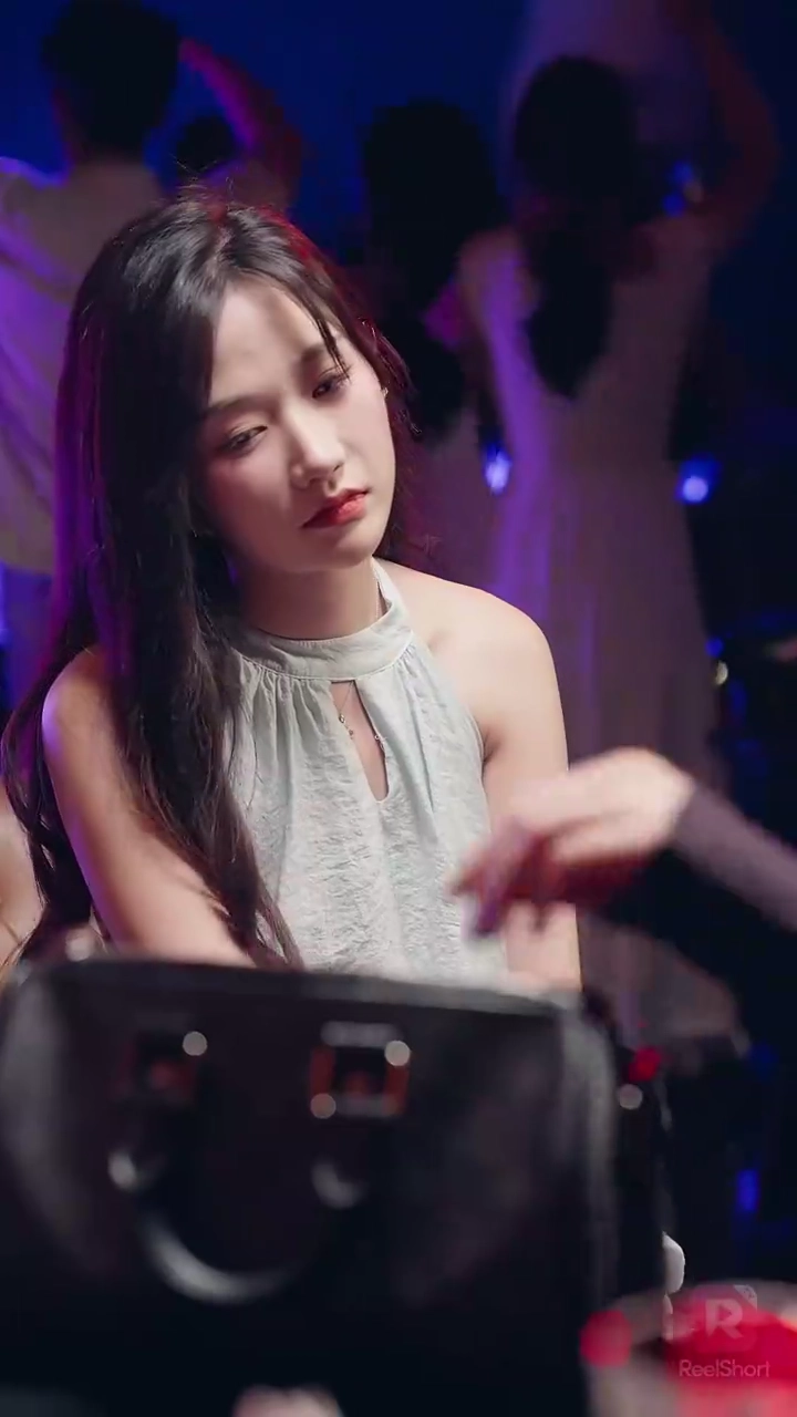 Meu Amante de Uma Noite É Meu Marido por  ContratoFoto