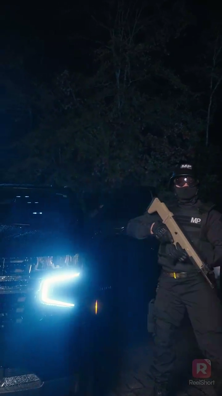 [dublado] Dinheiro, Armas e um Feliz NatalFoto