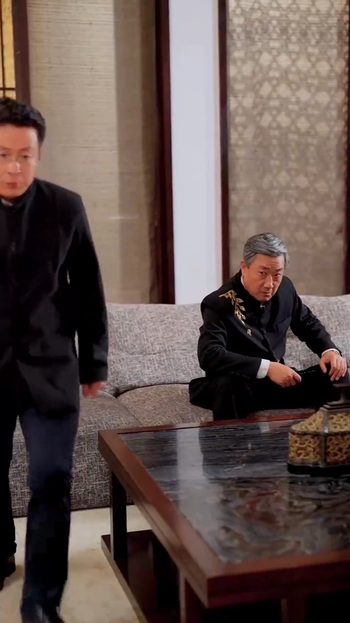 [Versão Dublada] O Legado InvisívelFoto