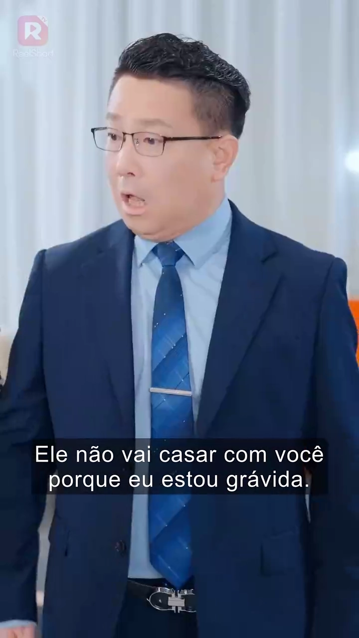 Dormir com um CEO Após a Traição do NoivoFoto