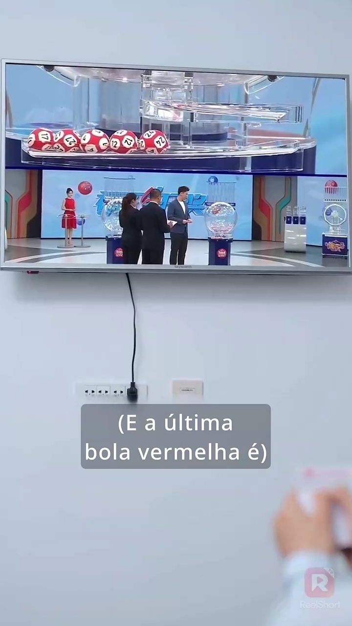 A Volta por Cima da Dona de CasaFoto